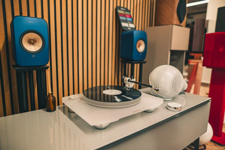 Jak vybrat gramofon – na co se zaměřit, aby vinyl opravdu hrál?